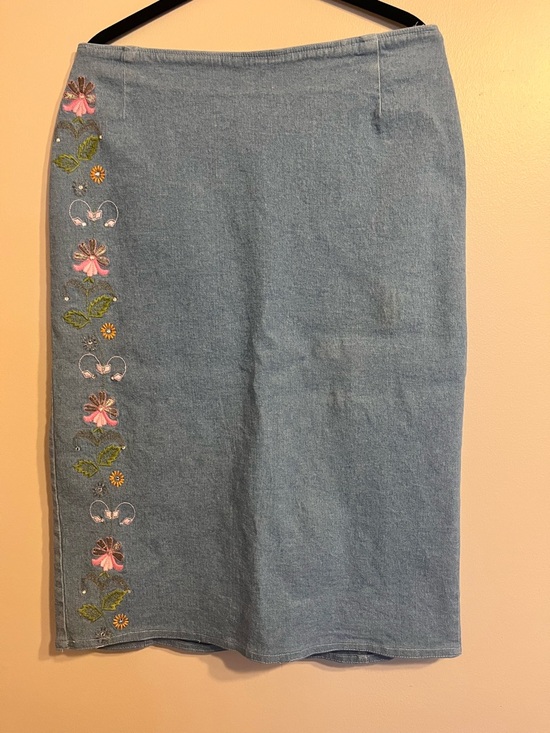 Dresses & Skirts - Vintage Denim Midi Skirt with Floral Embroidery